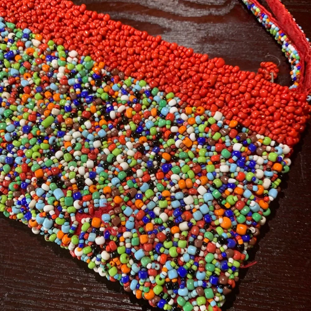 WRISTLET CLUTCH SMALL MULTICOLORED BEADED TOP ZIPPER SATIN LINING